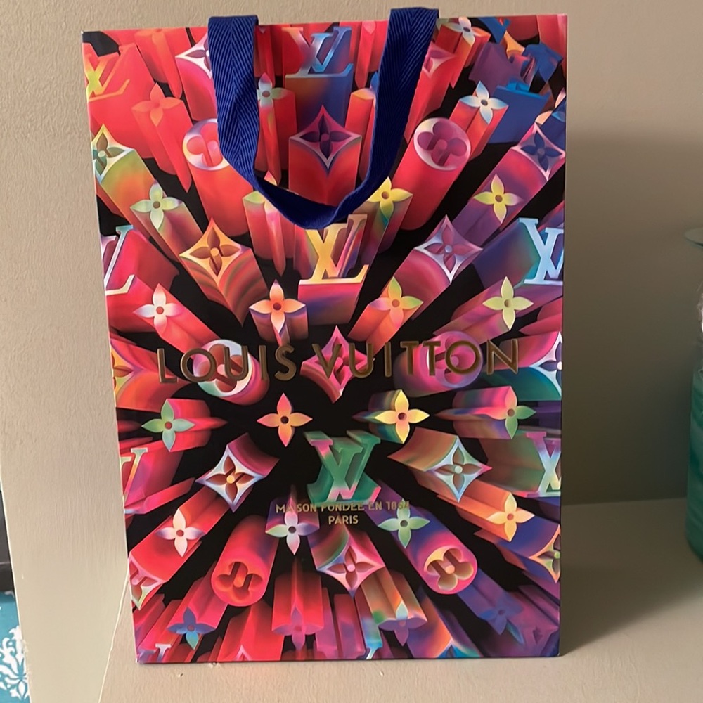 Louis Vuitton Exclusive Holiday 2019 Shopping Bag 14” x 10” x 4”
